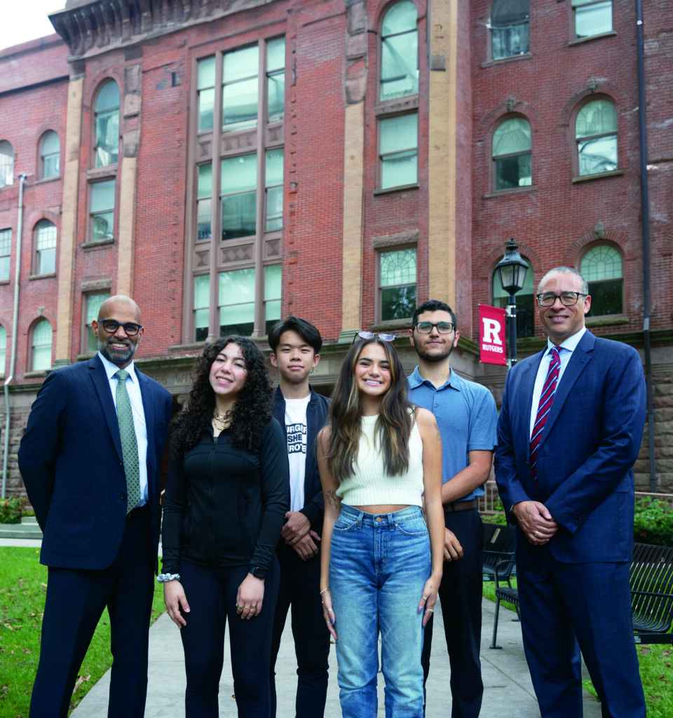 Rutgers President and University Professor Jonathan Holloway, darn right, welcomes Rajiv Vinnakota, president of Institute for Citizens and Scholars, far left, to campus for the first 2023 Byrne Seminar Citizenship, Institutions, and the Public. The are standing with four first year SAS students of the seminar, left to right, Dina Abdelfattah, Zixuan Gan, Adnan AlkHalil and Ana Ortega. 9/13/23